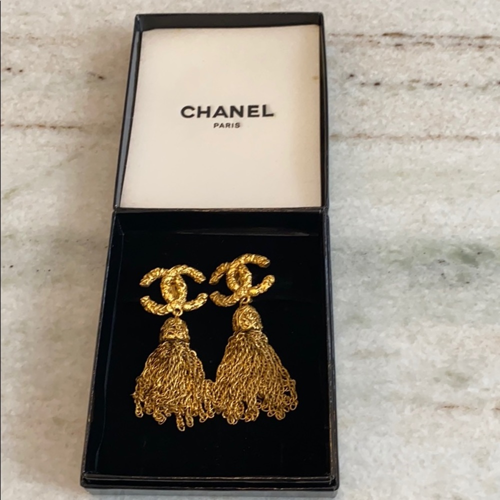 Gold vintage Chanel earrings